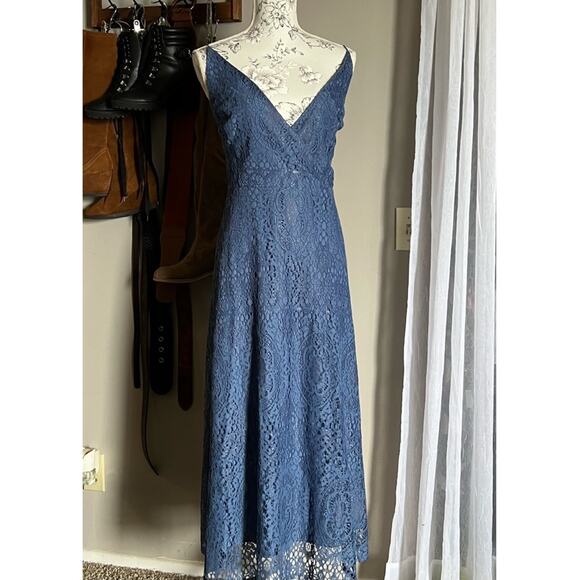 ASOS design | premium lace overlay midi dress - Picture 2 of 5